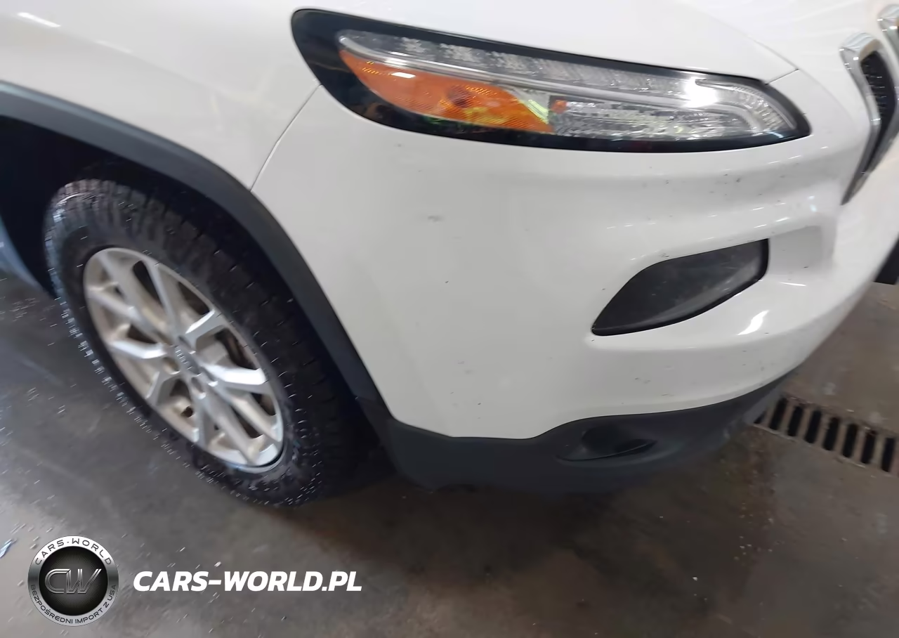 2018 Jeep Cherokee Latitude 4X4 VIN:1C4PJMCB7JD528564 - 13