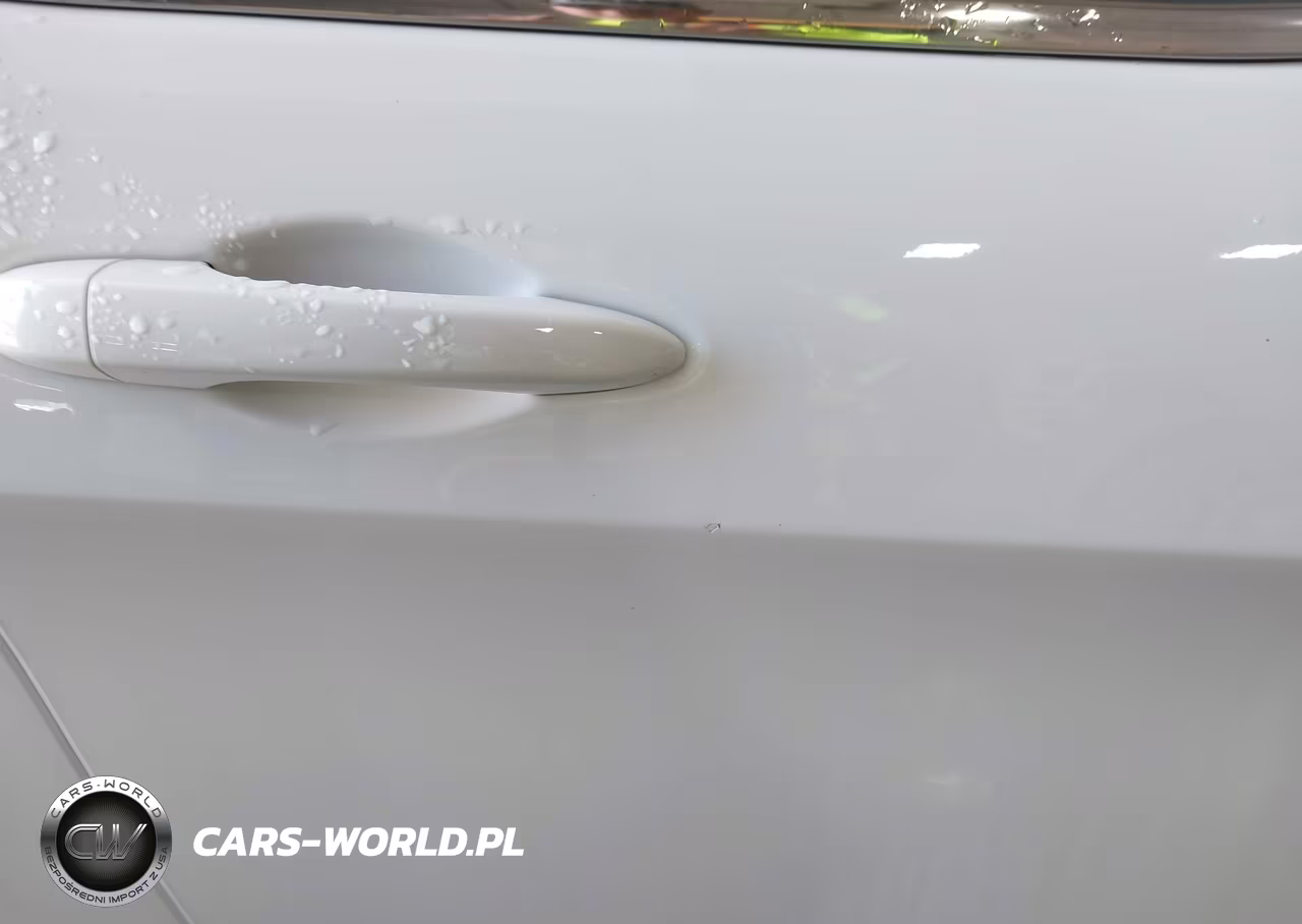 2018 Jeep Cherokee Latitude 4X4 VIN:1C4PJMCB7JD528564 - 14