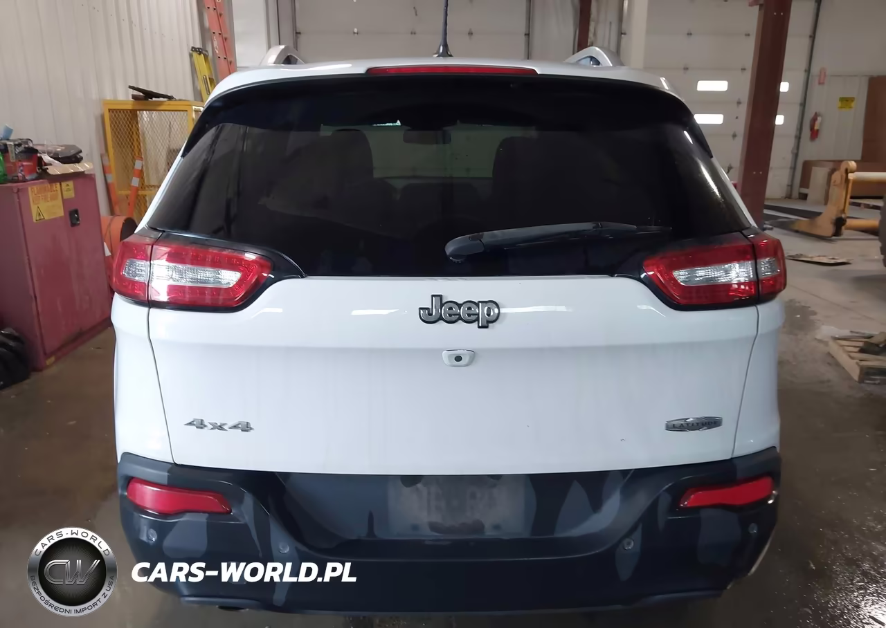 2018 Jeep Cherokee Latitude 4X4 VIN:1C4PJMCB7JD528564 - 21