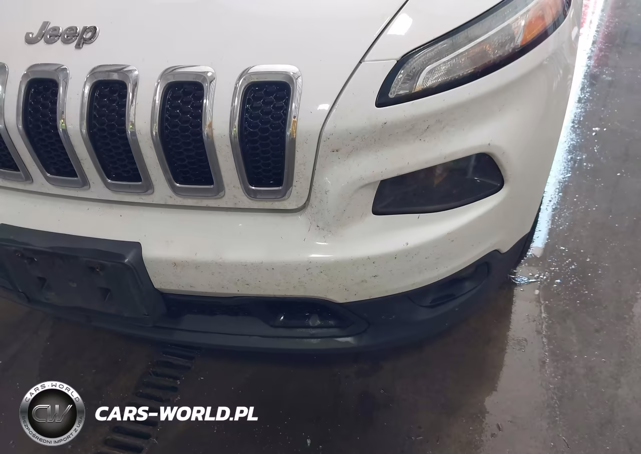 2018 Jeep Cherokee Latitude 4X4 VIN:1C4PJMCB7JD528564 - 6
