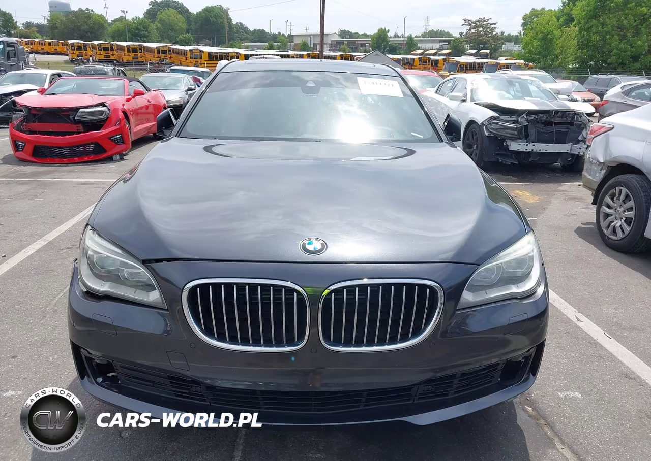 2015 BMW 750Li xDrive VIN:WBAYF8C5XFD655014 - 12