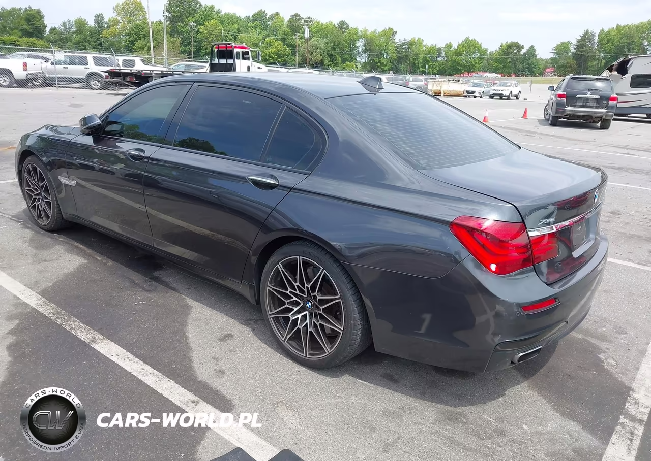 2015 BMW 750Li xDrive VIN:WBAYF8C5XFD655014 - 3