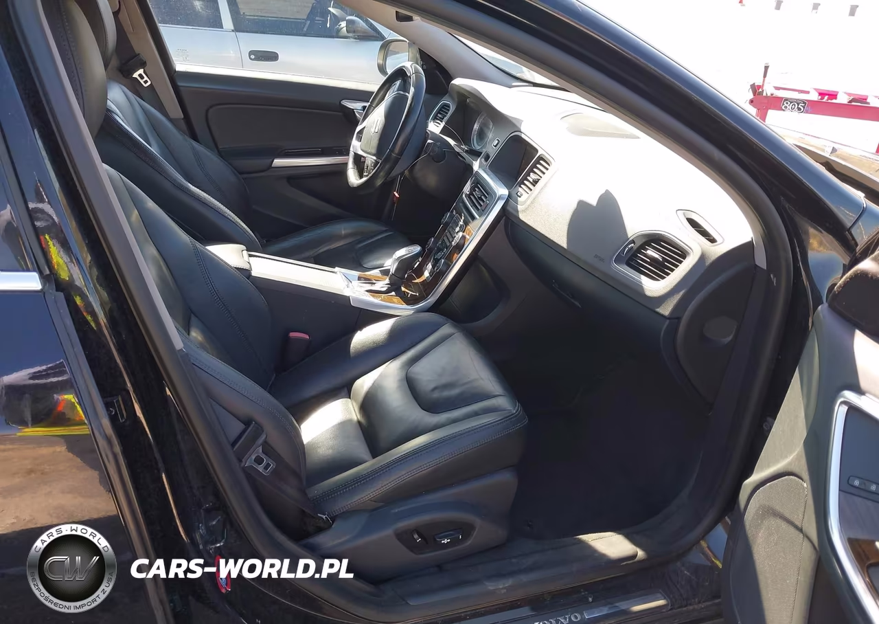 2013 Volvo S60 T5 Platinum VIN:YV1612FHXD2207144 - 5