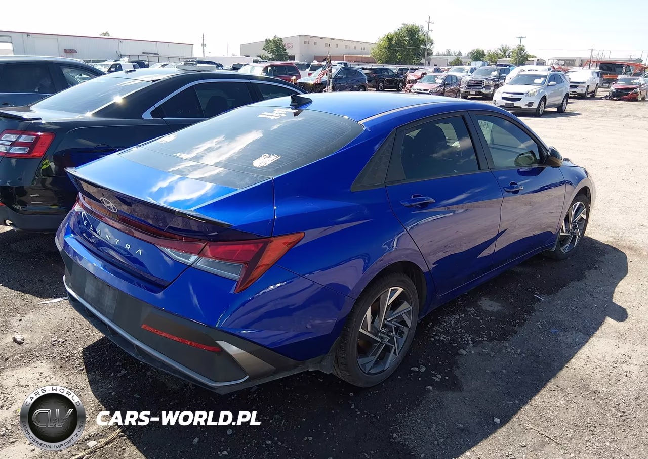 2025 Hyundai Elantra Sel Sport VIN:KMHLM4DG2SU916928 - 4