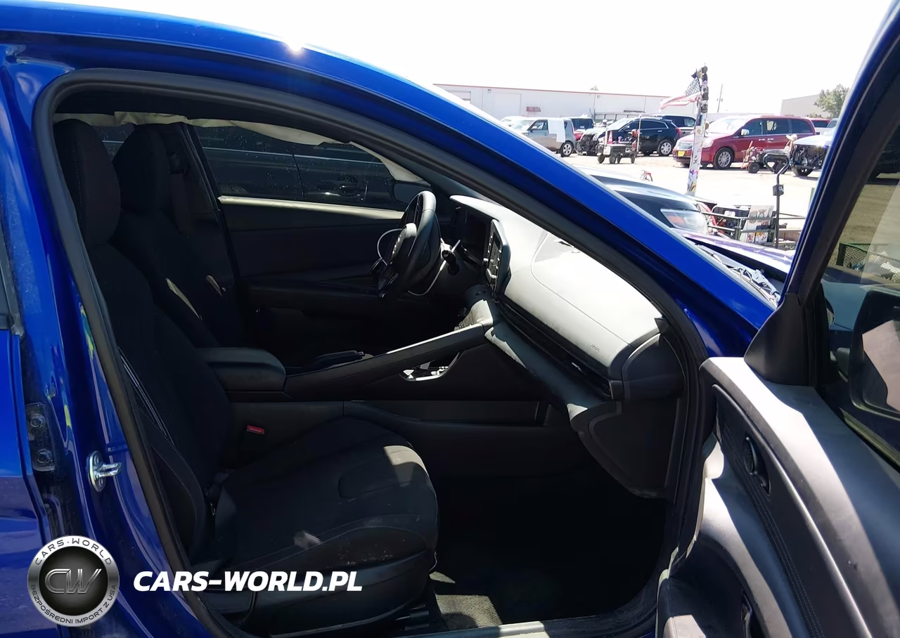 2025 Hyundai Elantra Sel Sport VIN:KMHLM4DG2SU916928 - 5