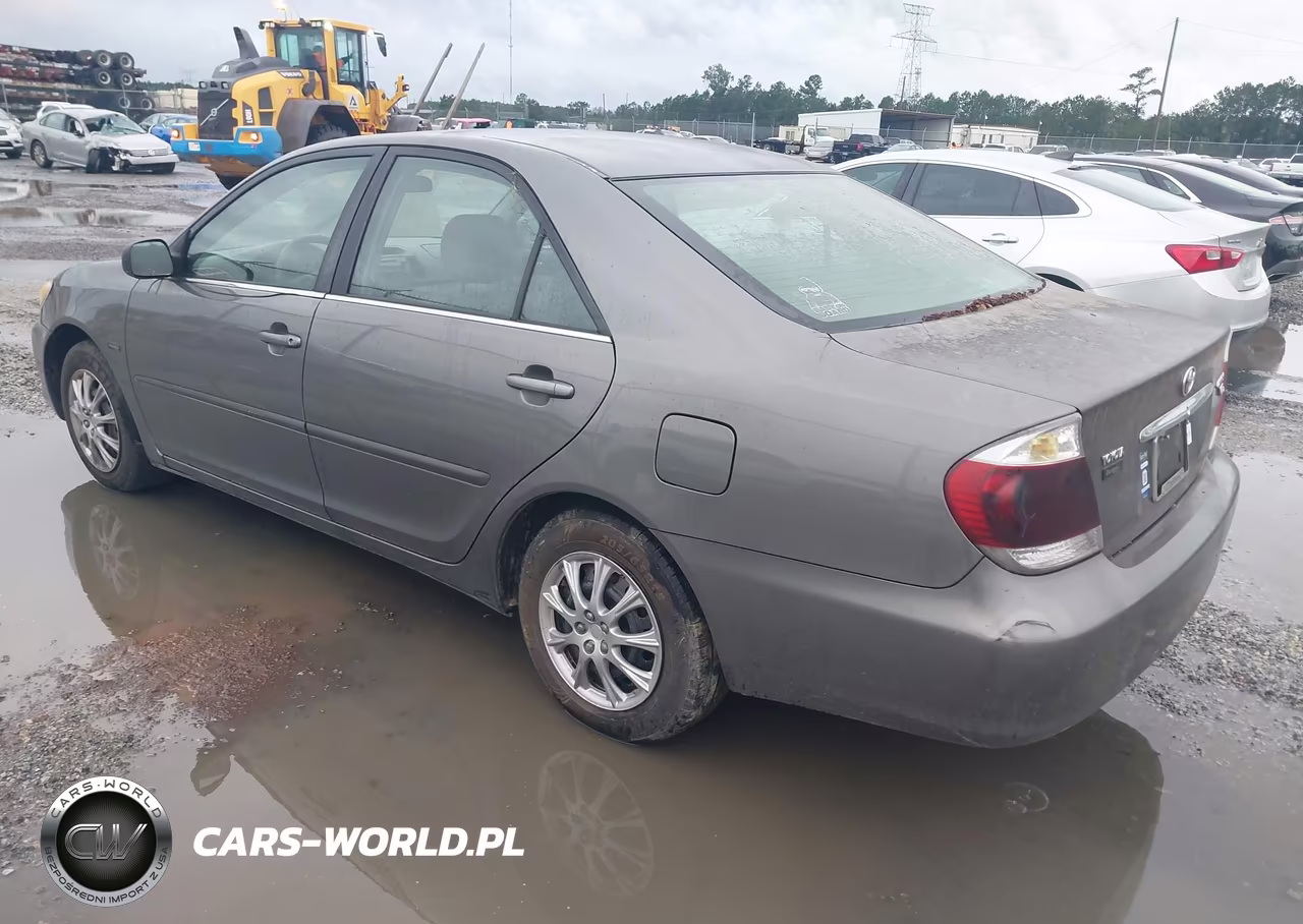2005 Toyota Camry Std VIN:4T1BE32K85U557535 - 3