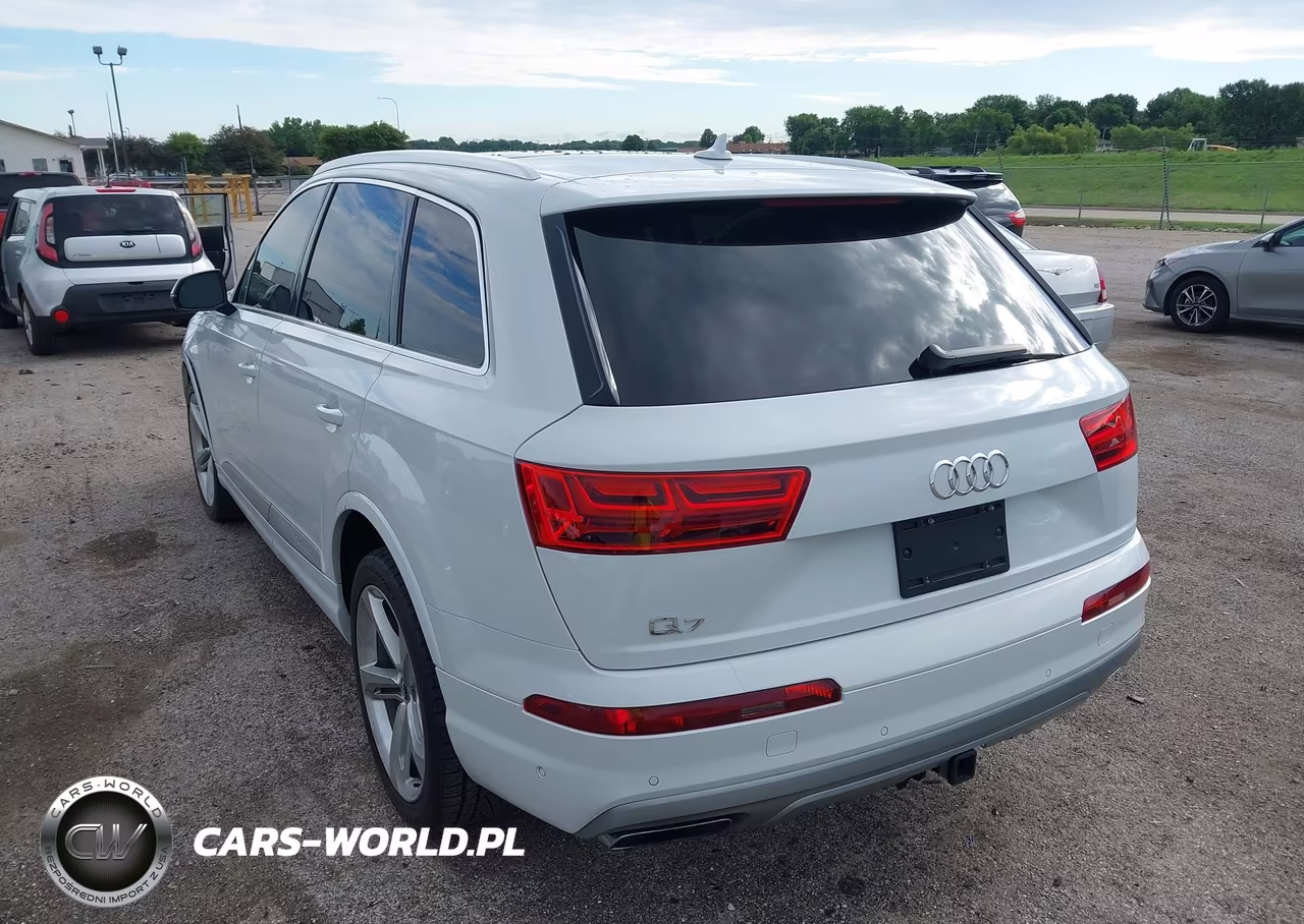 2019 Audi Q7 55 Premium VIN:WA1VAAF72KD024089 - 3