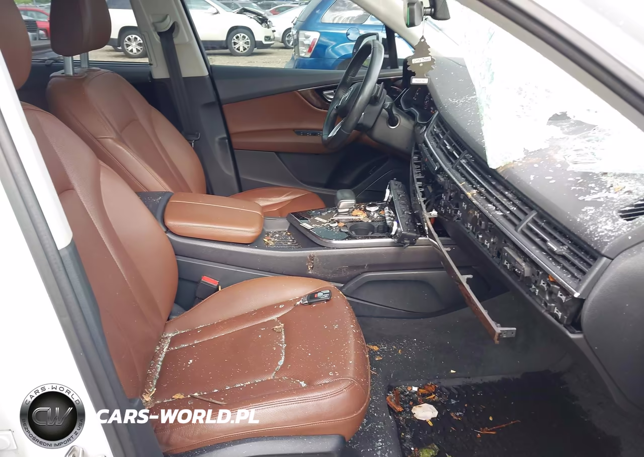 2019 Audi Q7 55 Premium VIN:WA1VAAF72KD024089 - 5