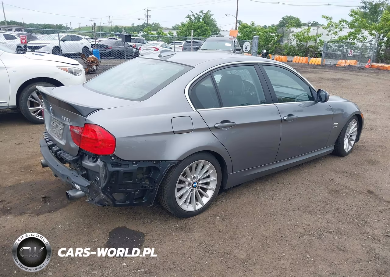 2009 BMW 335I xDrive VIN:WBAPL33509A515521 - 4