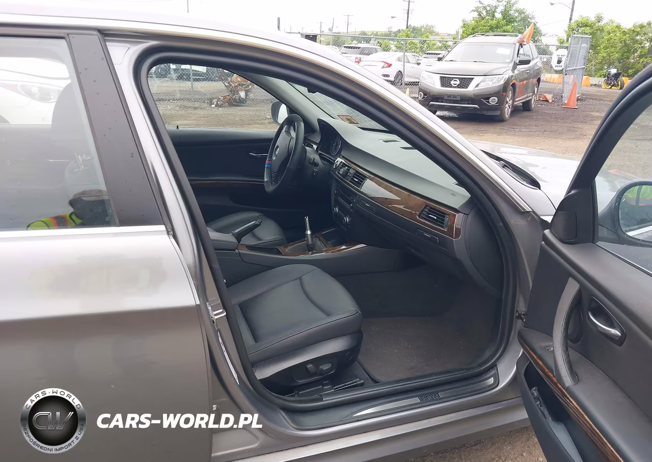2009 BMW 335I xDrive VIN:WBAPL33509A515521 - 5