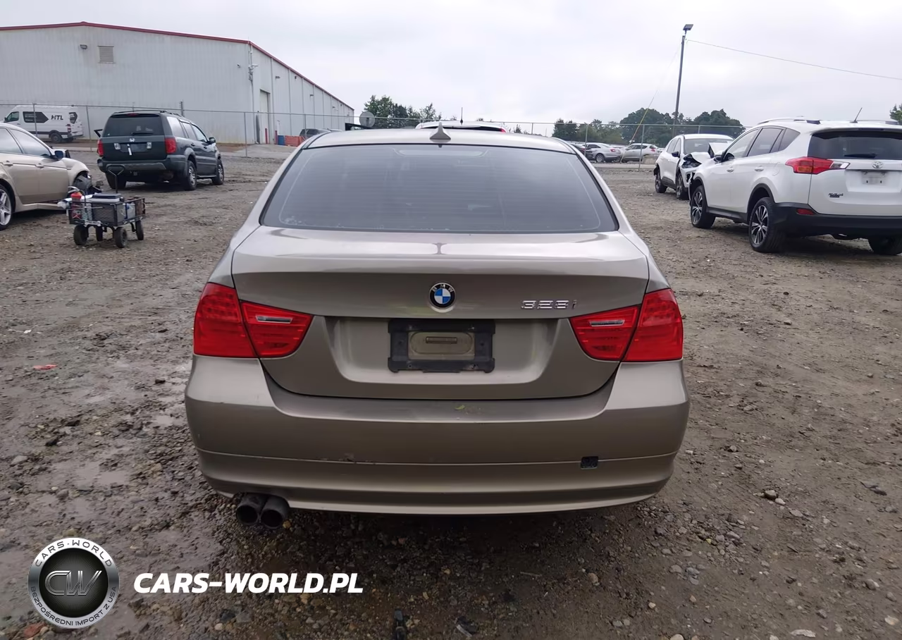 2011 BMW 328I VIN:WBAPH7G51BNM56190 - 16