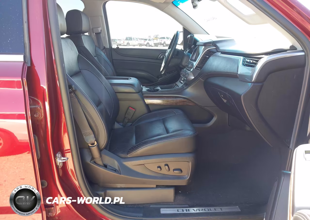 2019 Chevrolet Tahoe Lt VIN:1GNSCBKC9KR358691 - 5