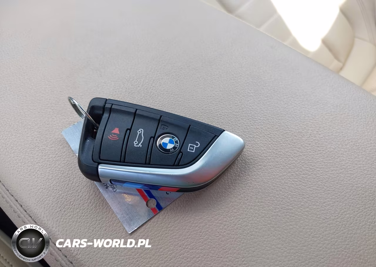 2019 BMW X3 M40I VIN:5UXTS3C56K0Z05523 - 11