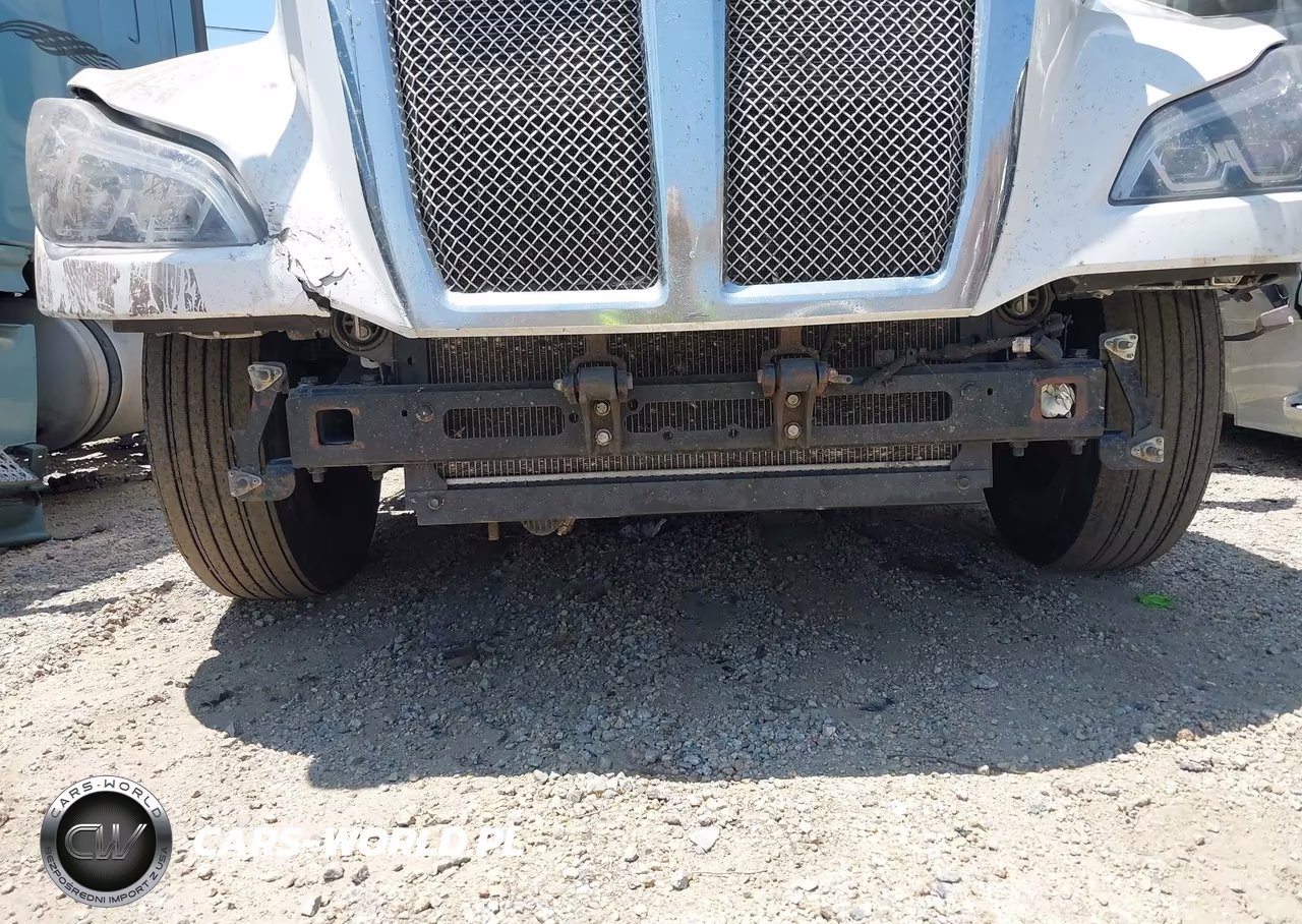 2022 Kenworth T680 VIN:1XKYDP9X9NJ162523 - 10