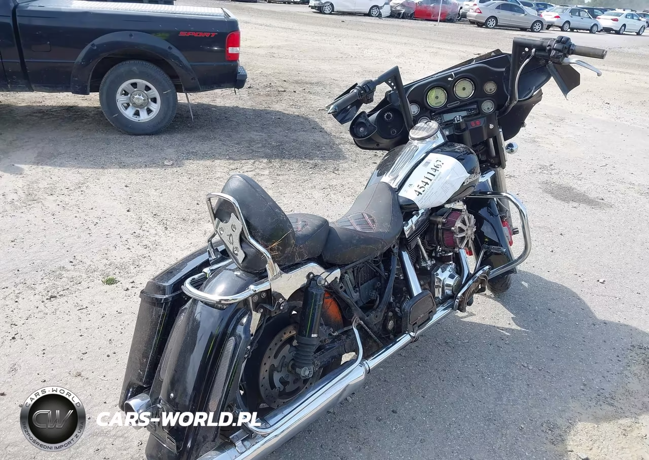 2008 Harley-Davidson Flhx VIN:1HD1KB41X8Y626860 - 4
