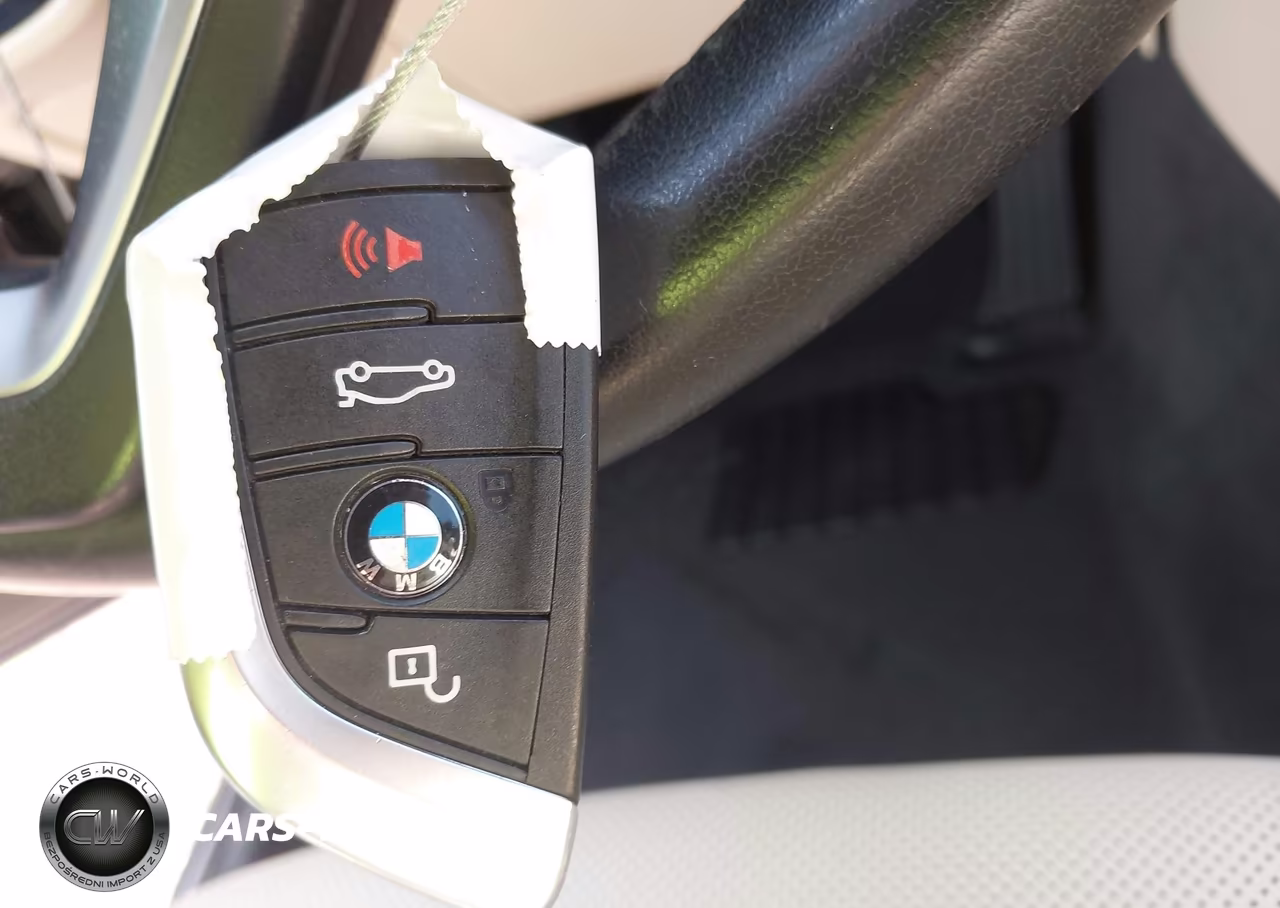 2021 BMW 530I VIN:WBA53BH09MWX10107 - 11