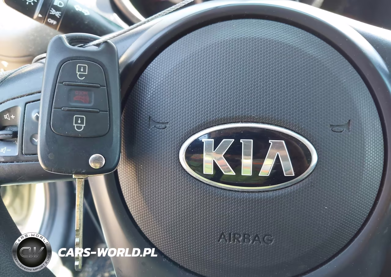 2013 Kia Soul VIN:KNDJT2A53D7602230 - 11