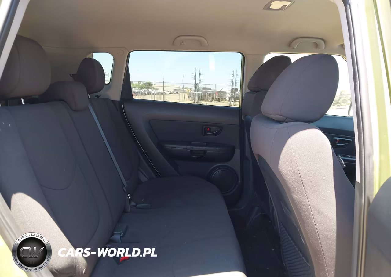 2013 Kia Soul VIN:KNDJT2A53D7602230 - 8