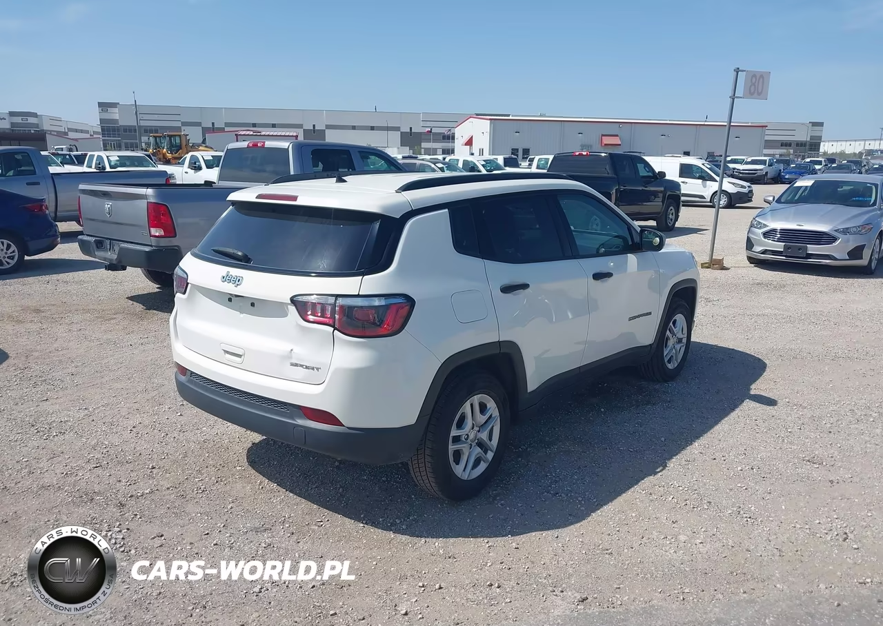 2018 Jeep Compass Sport Fwd VIN:3C4NJCAB3JT374398 - 4
