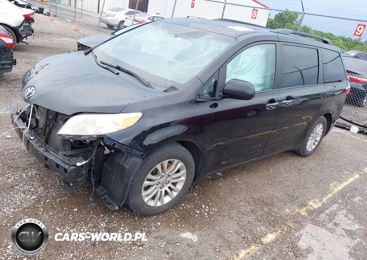 2016 Toyota Sienna Xle 8 Passenger VIN:5TDYK3DC2GS710544 - 2