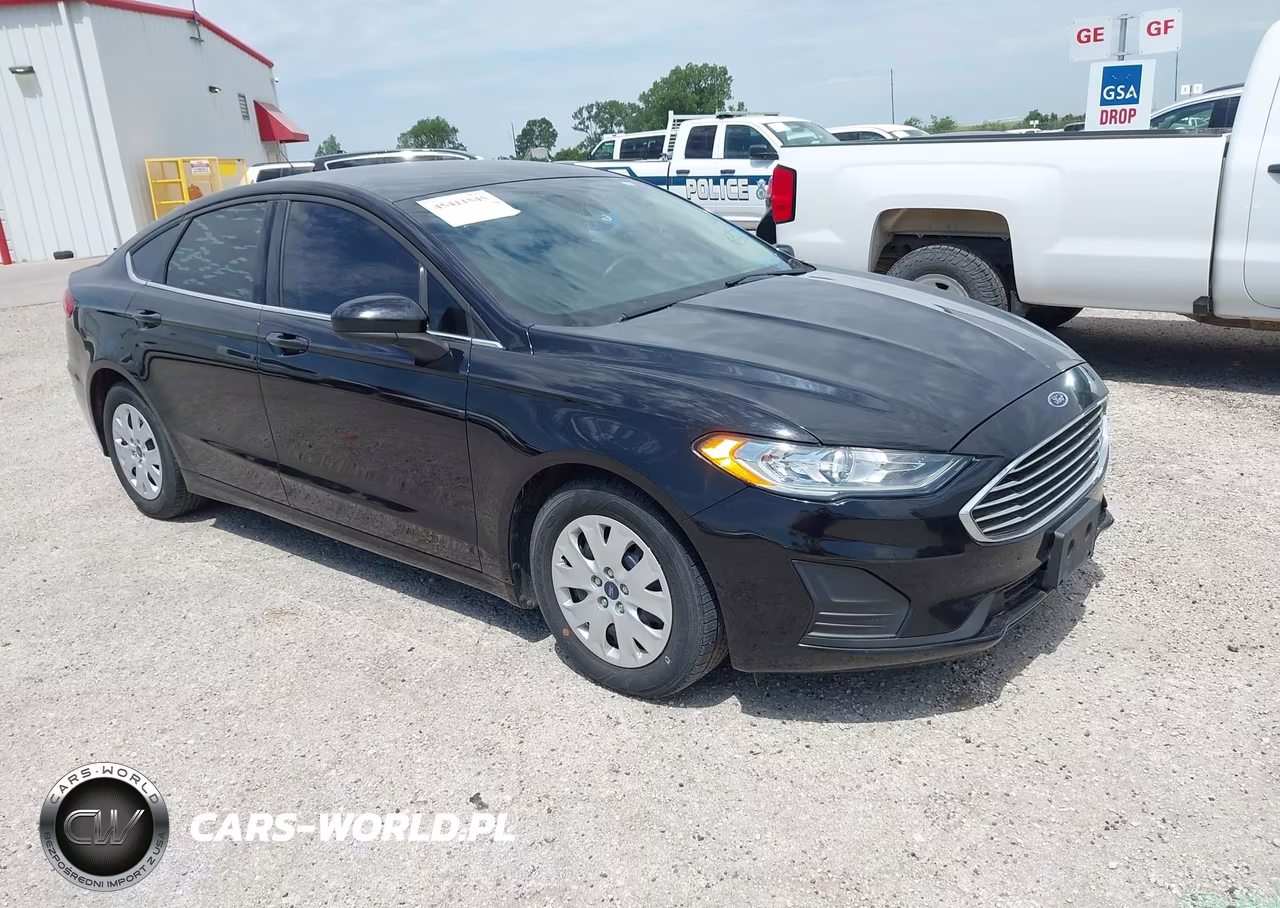 2019 Ford Fusion S – zdjęcie 1 z 16