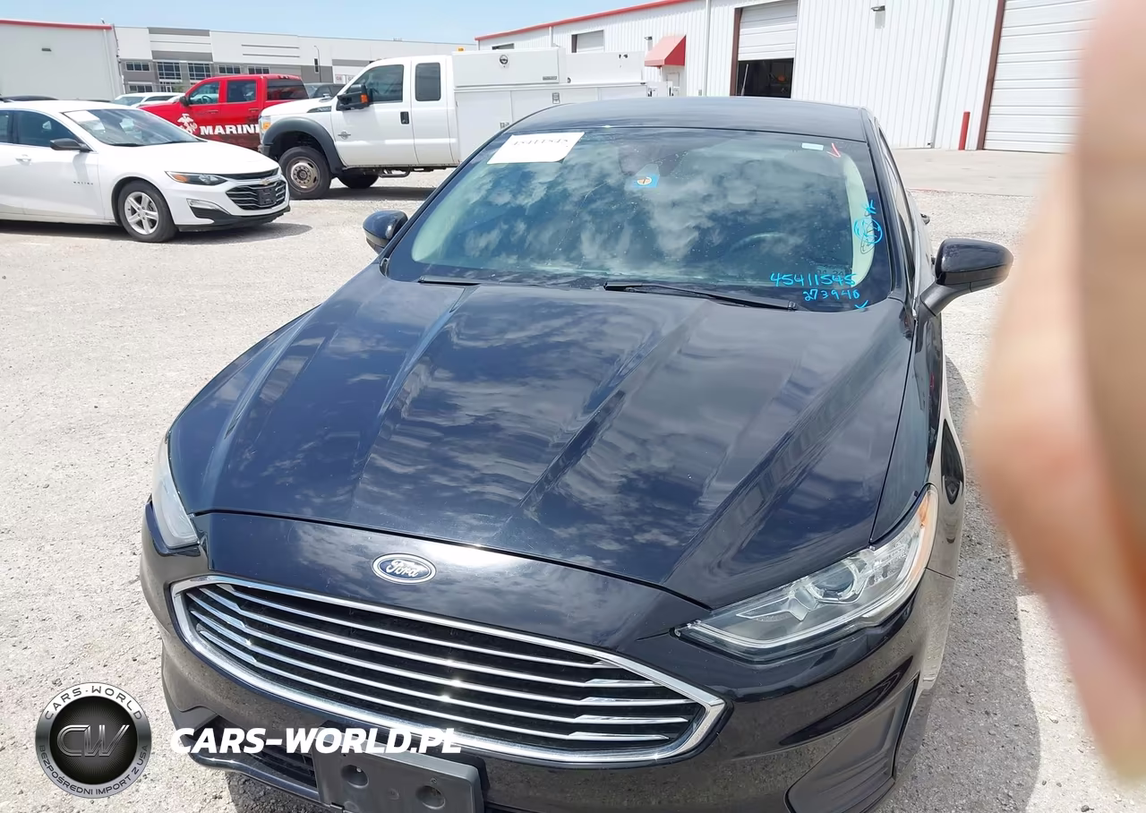 2019 Ford Fusion S VIN:3FA6P0G75KR273940 - 12