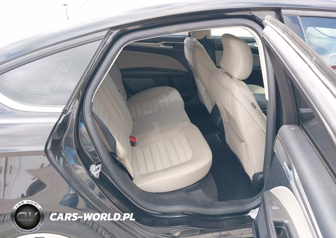 2019 Ford Fusion S VIN:3FA6P0G79KR273939 - 8