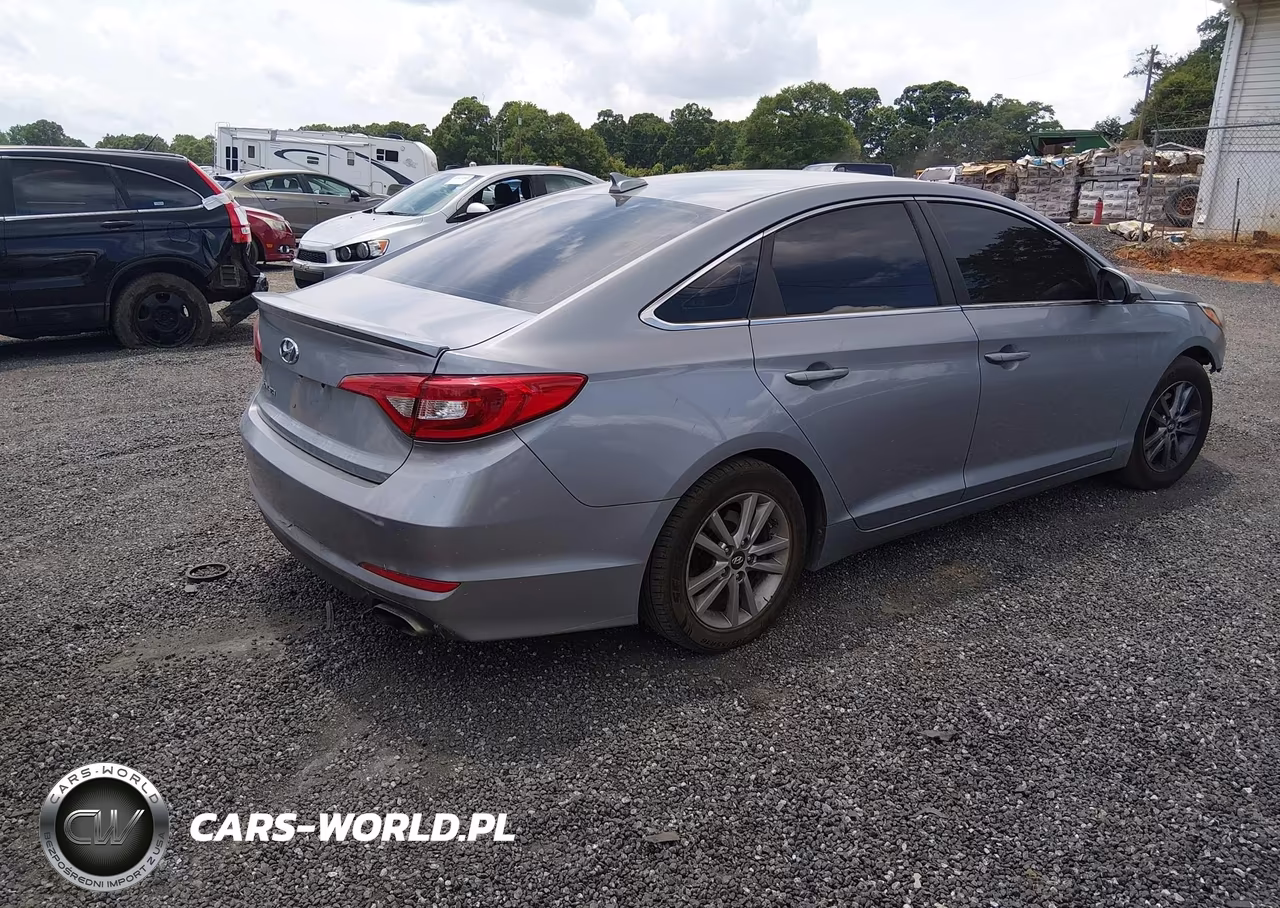 2017 Hyundai Sonata VIN:5NPE24AF5HH560735 - 4