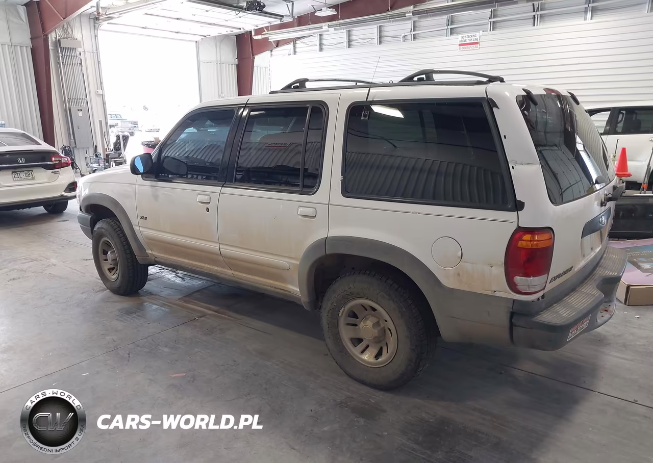 2000 Ford Explorer Xls VIN:1FMDU72X9YUB64727 - 3