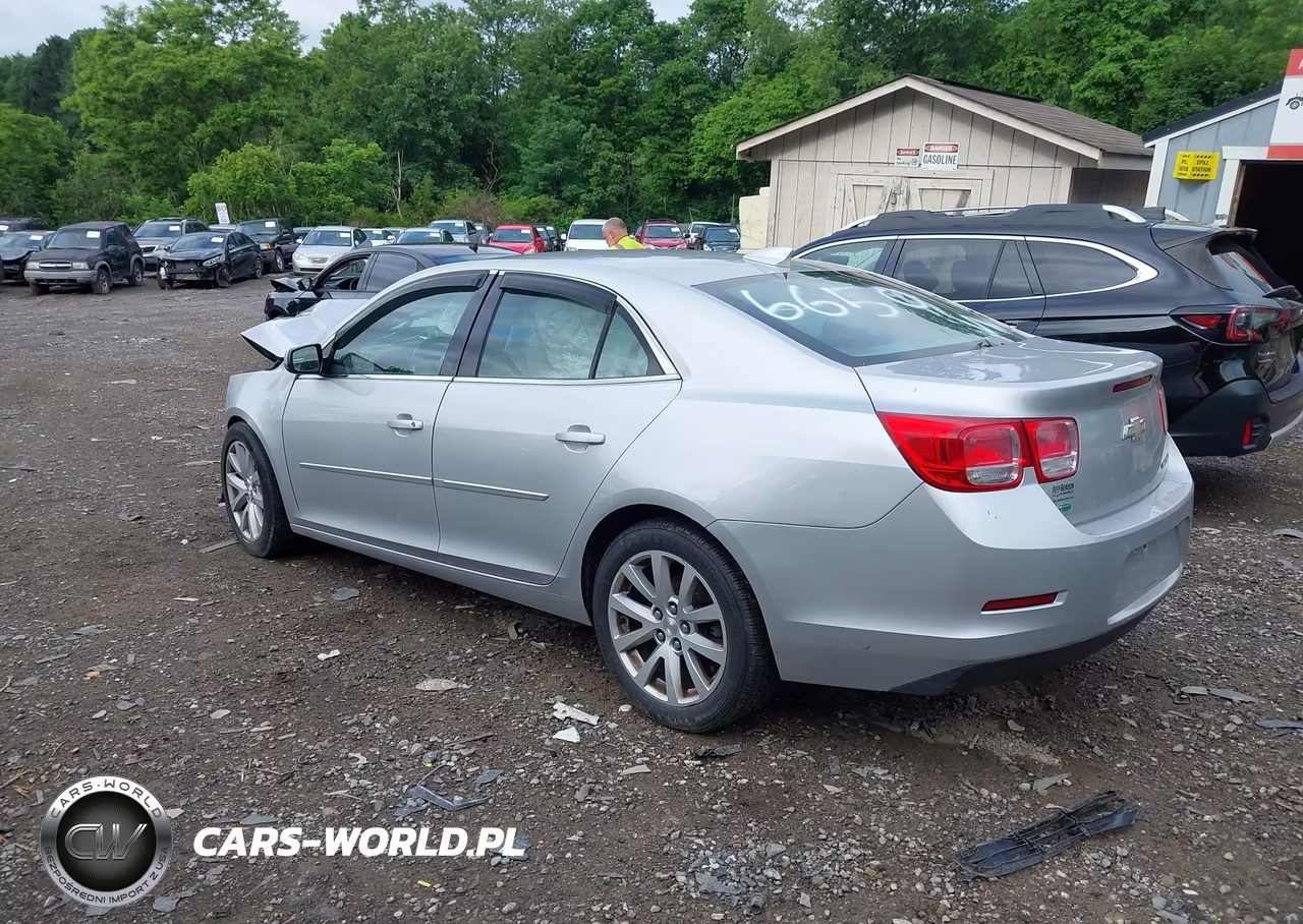 2015 Chevrolet Malibu 2Lt VIN:1G11D5SL2FF266650 - 3