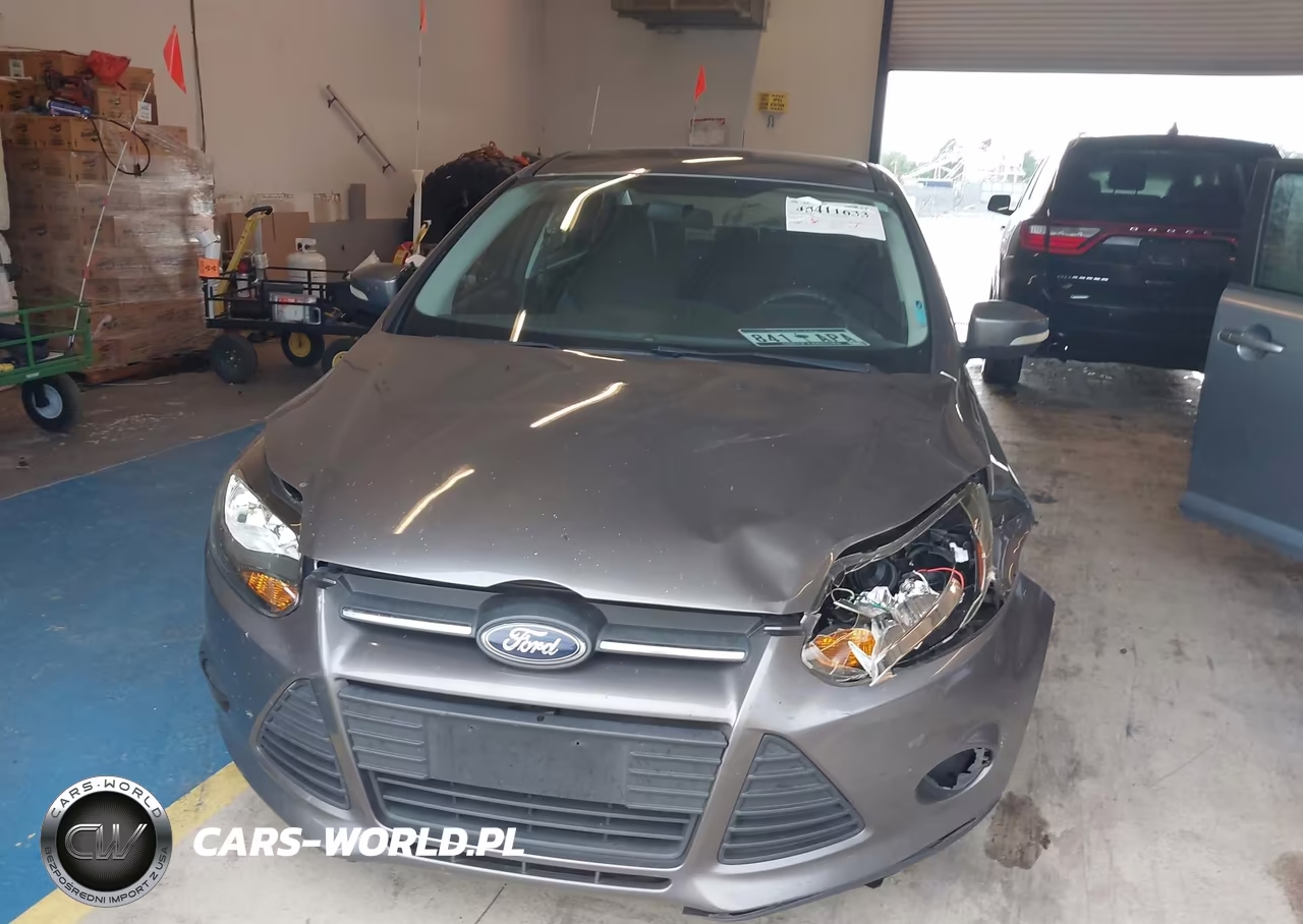 2014 Ford Focus Se VIN:1FADP3F22EL334050 - 6