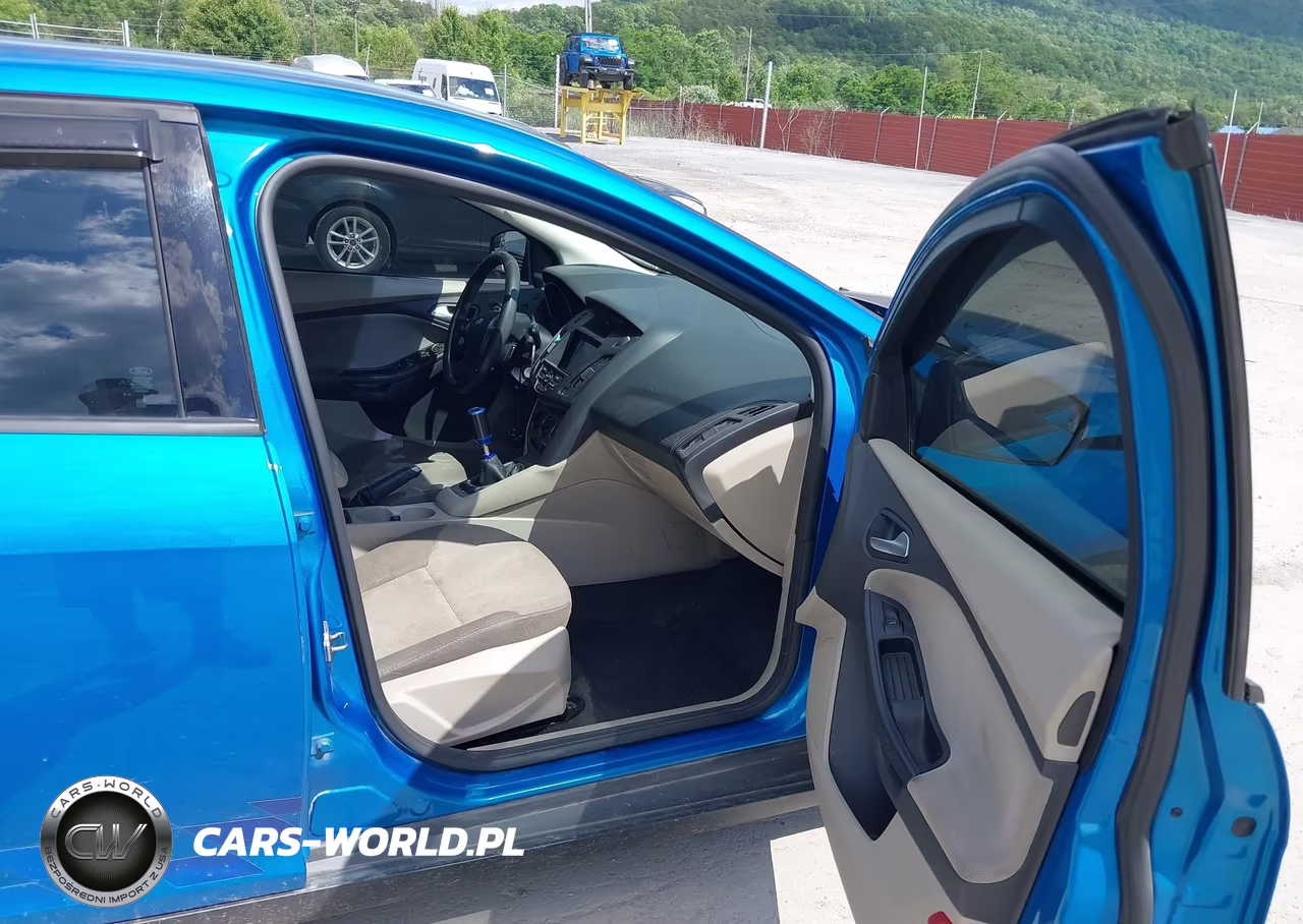 2013 Ford Focus Se VIN:1FADP3K20DL242021 - 5