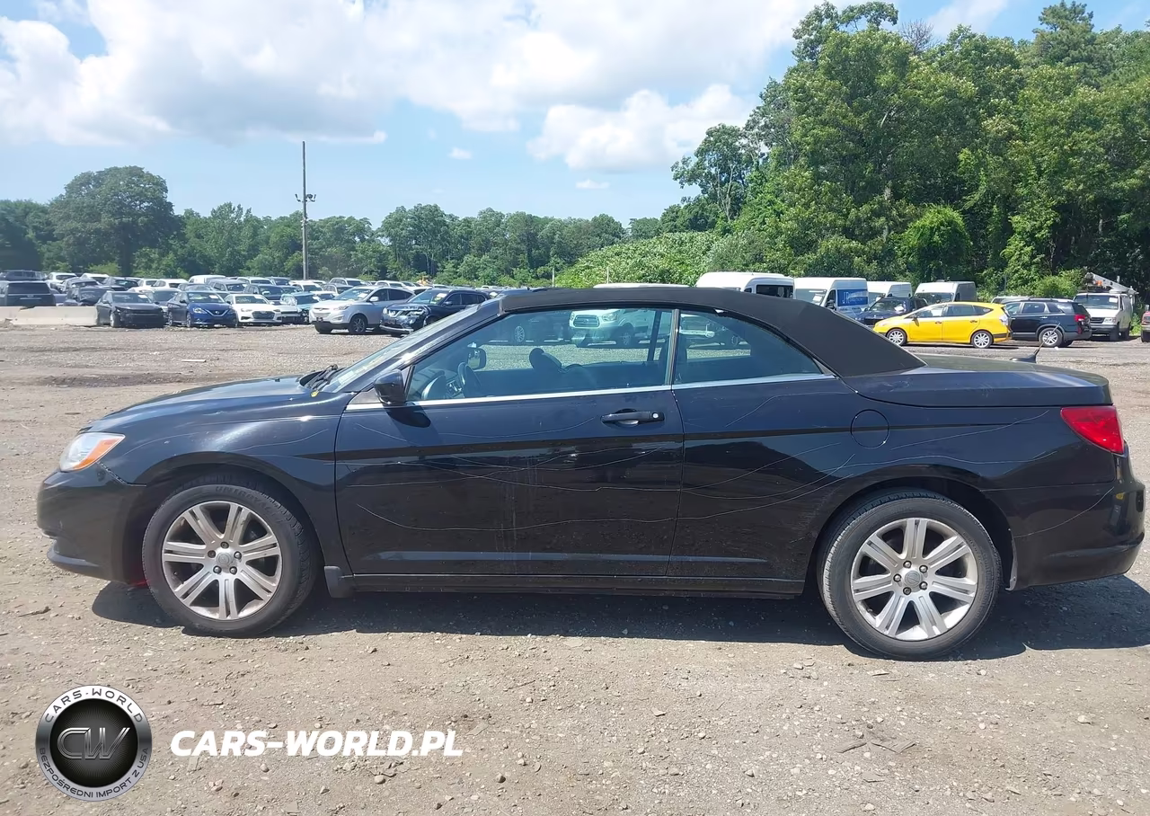 2011 Chrysler 200 Touring VIN:1C3BC2EB5BN604501 - 6