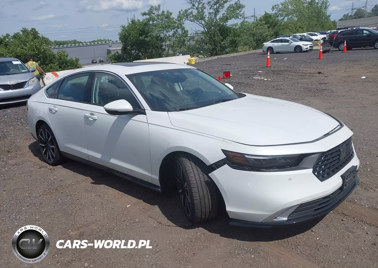 2023 Honda Accord Hybrid Touring – zdjęcie 1 z 17