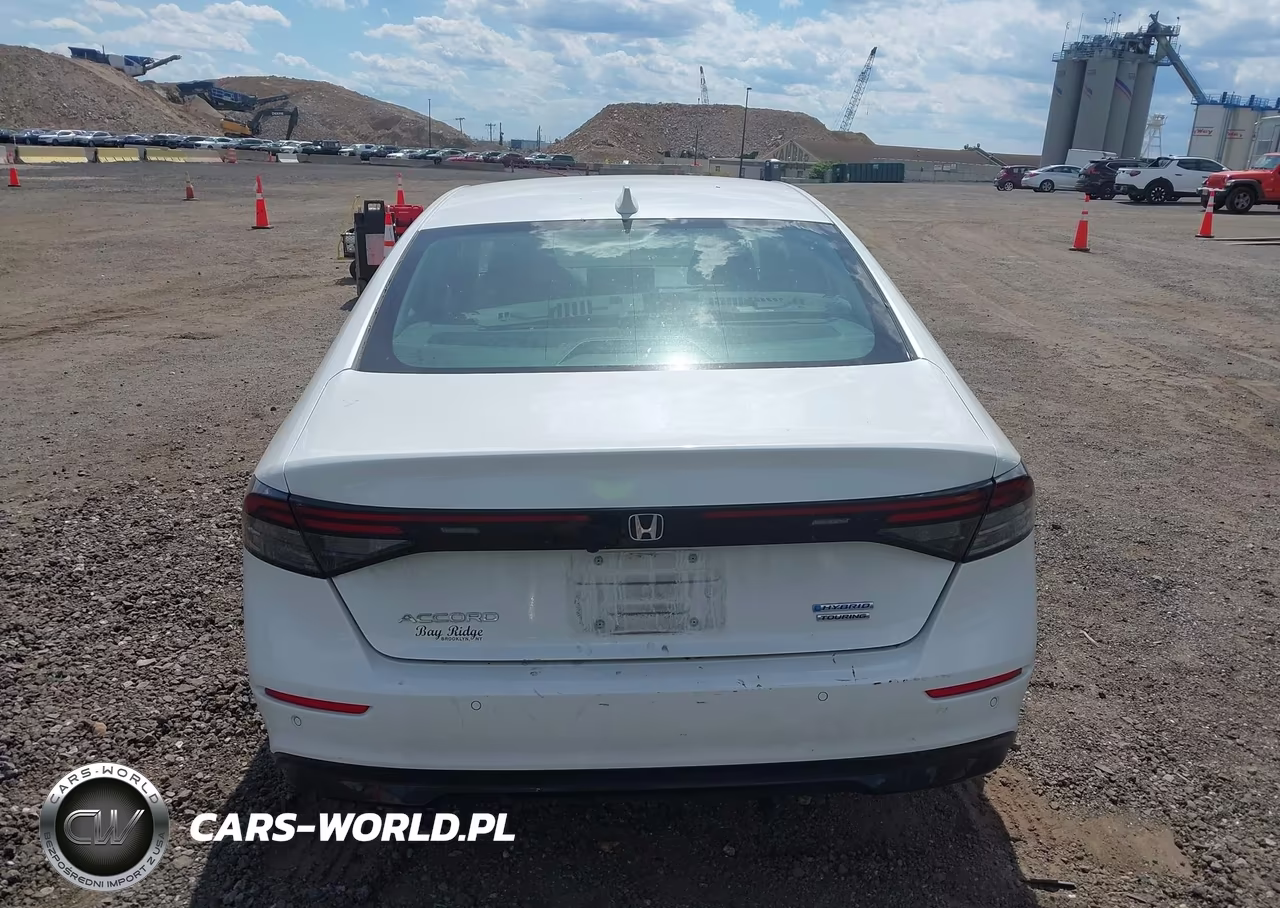 2023 Honda Accord Hybrid Touring VIN:1HGCY2F84PA041638 - 16