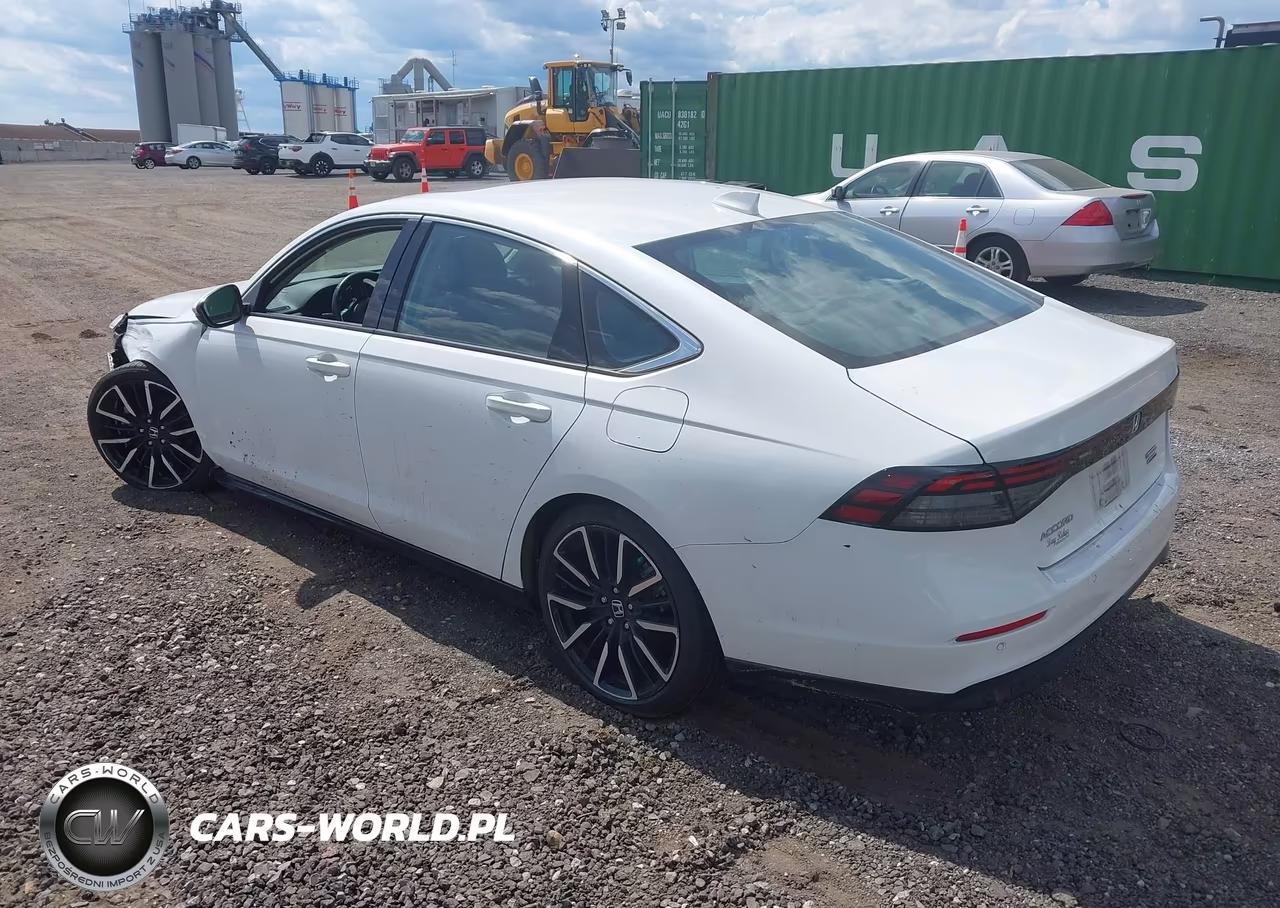 2023 Honda Accord Hybrid Touring VIN:1HGCY2F84PA041638 - 3