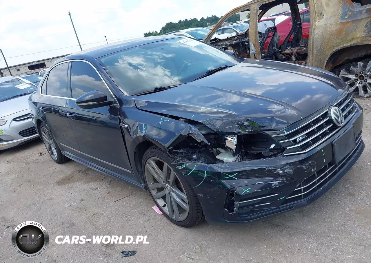 2017 Volkswagen Passat 1.8T R-Line – zdjęcie 1 z 16