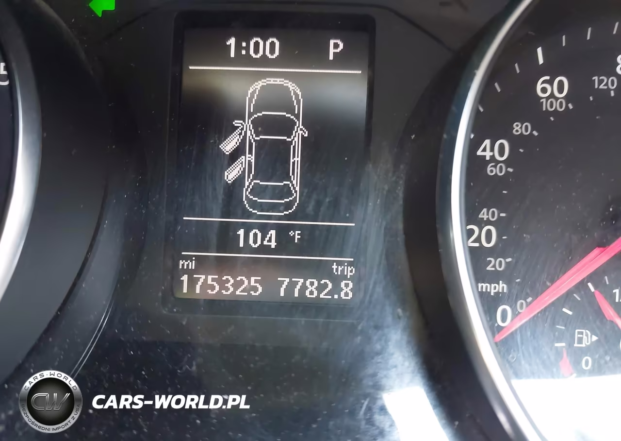2017 Volkswagen Passat 1.8T R-Line VIN:1VWDT7A38HC050677 - 15