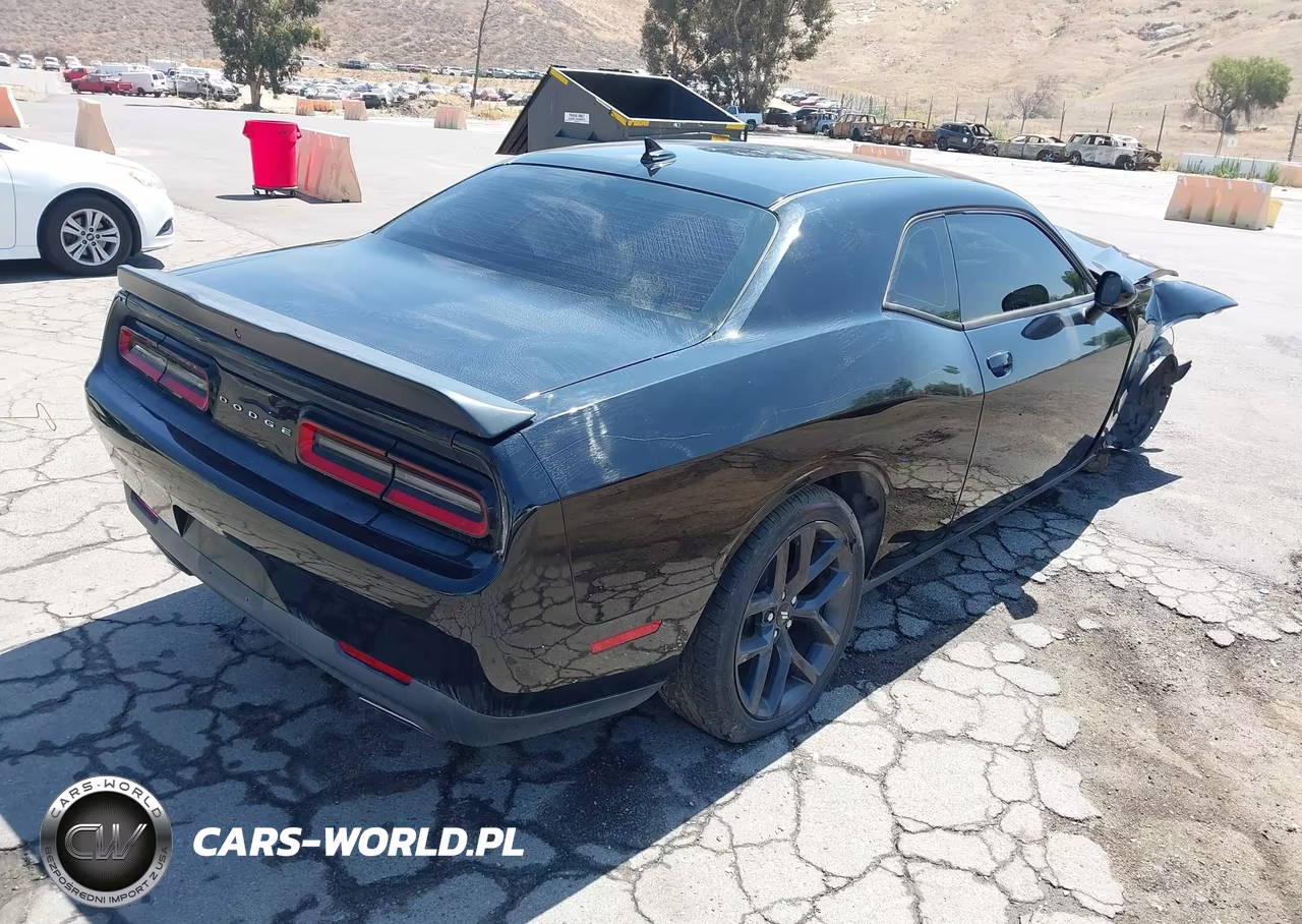 2019 Dodge Challenger Sxt VIN:2C3CDZAG2KH557383 - 4