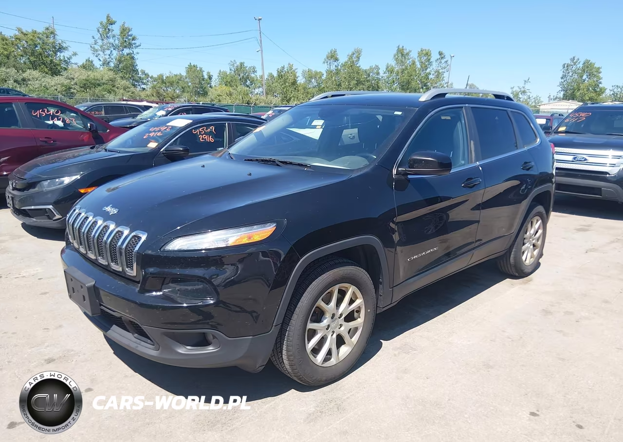 2018 Jeep Cherokee Latitude Plus 4X4 VIN:1C4PJMLX8JD602442 - 2