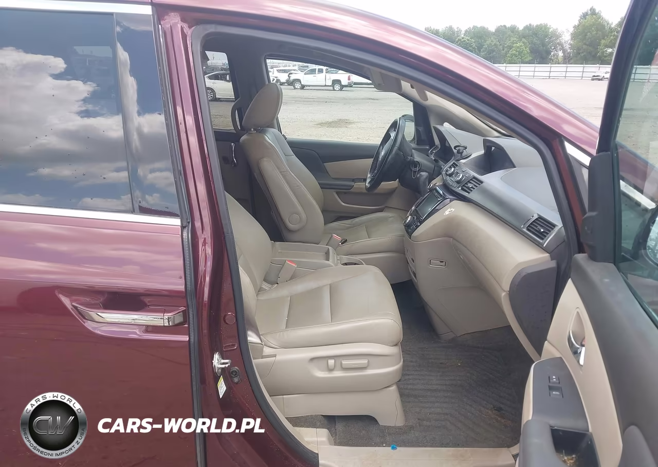 2015 Honda Odyssey Touring-Touring Elite VIN:5FNRL5H91FB108751 - 5