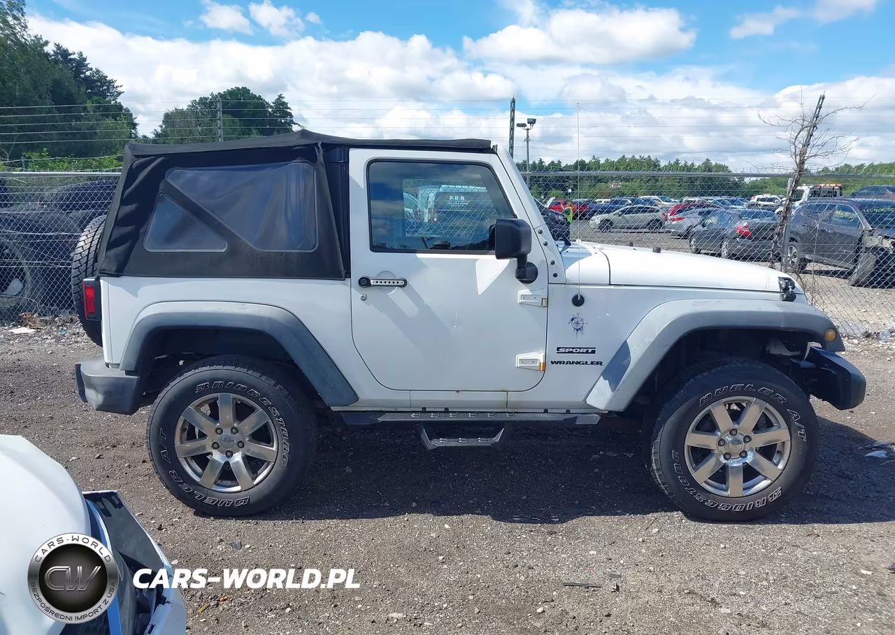 2015 Jeep Wrangler Sport VIN:1C4AJWAG0FL648526 - 13