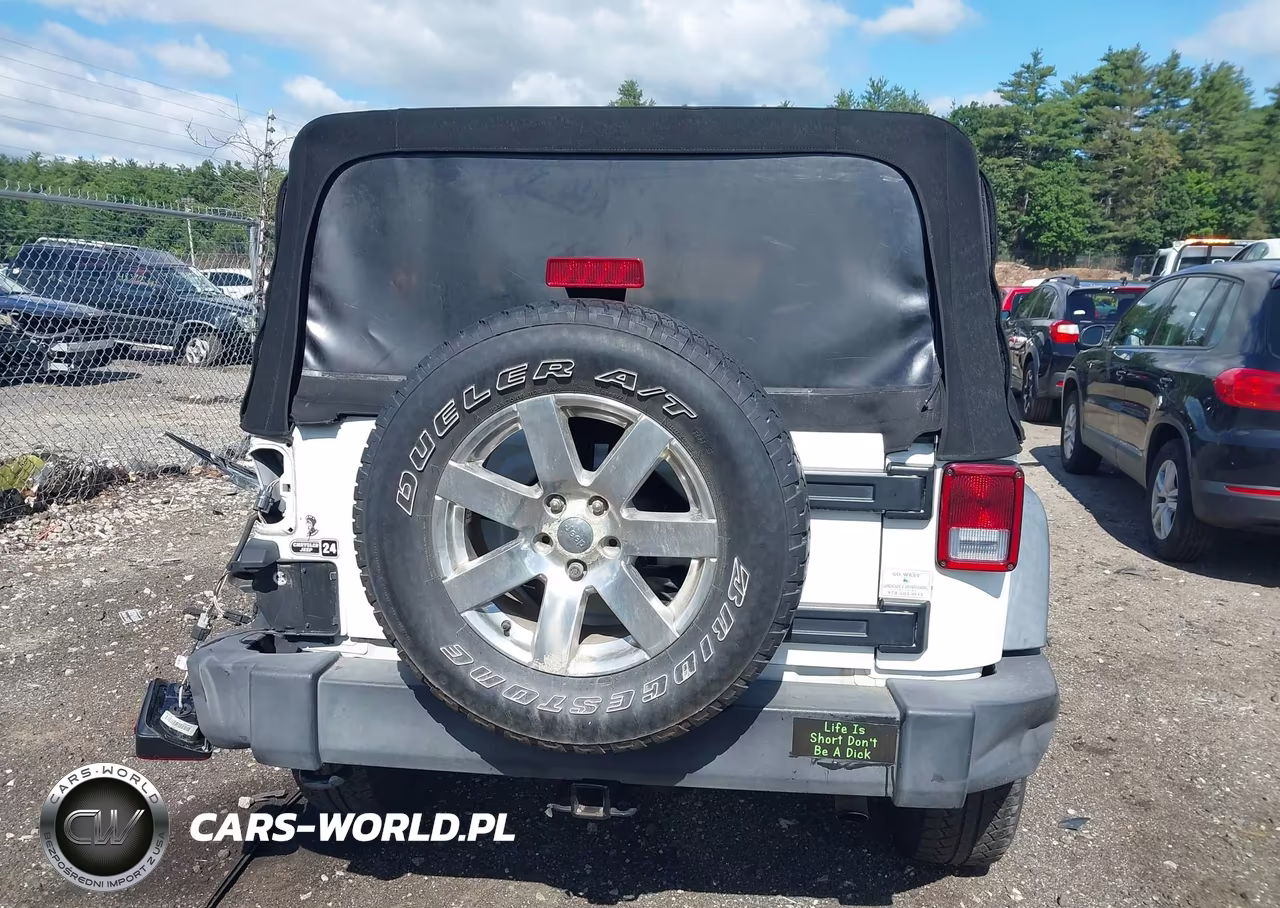 2015 Jeep Wrangler Sport VIN:1C4AJWAG0FL648526 - 16