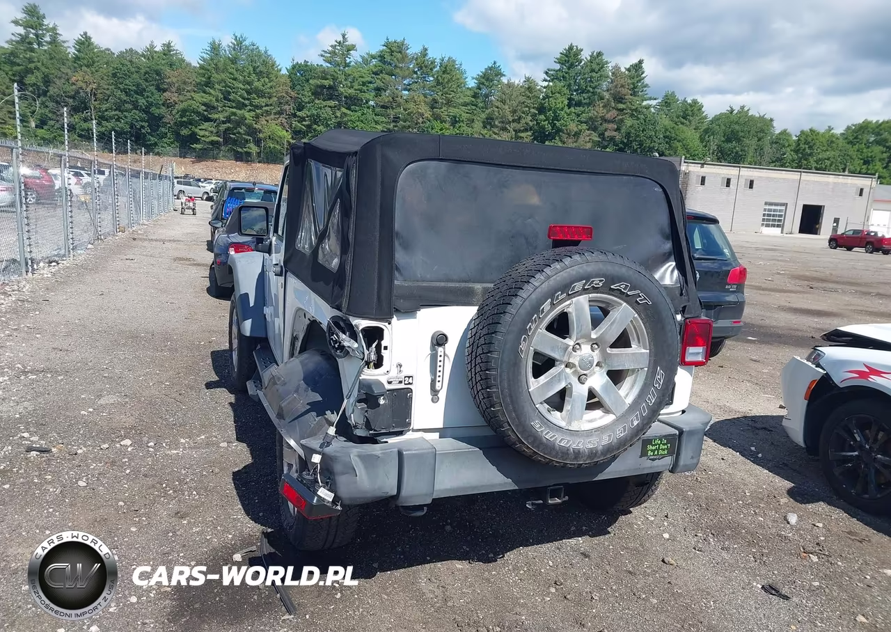 2015 Jeep Wrangler Sport VIN:1C4AJWAG0FL648526 - 6
