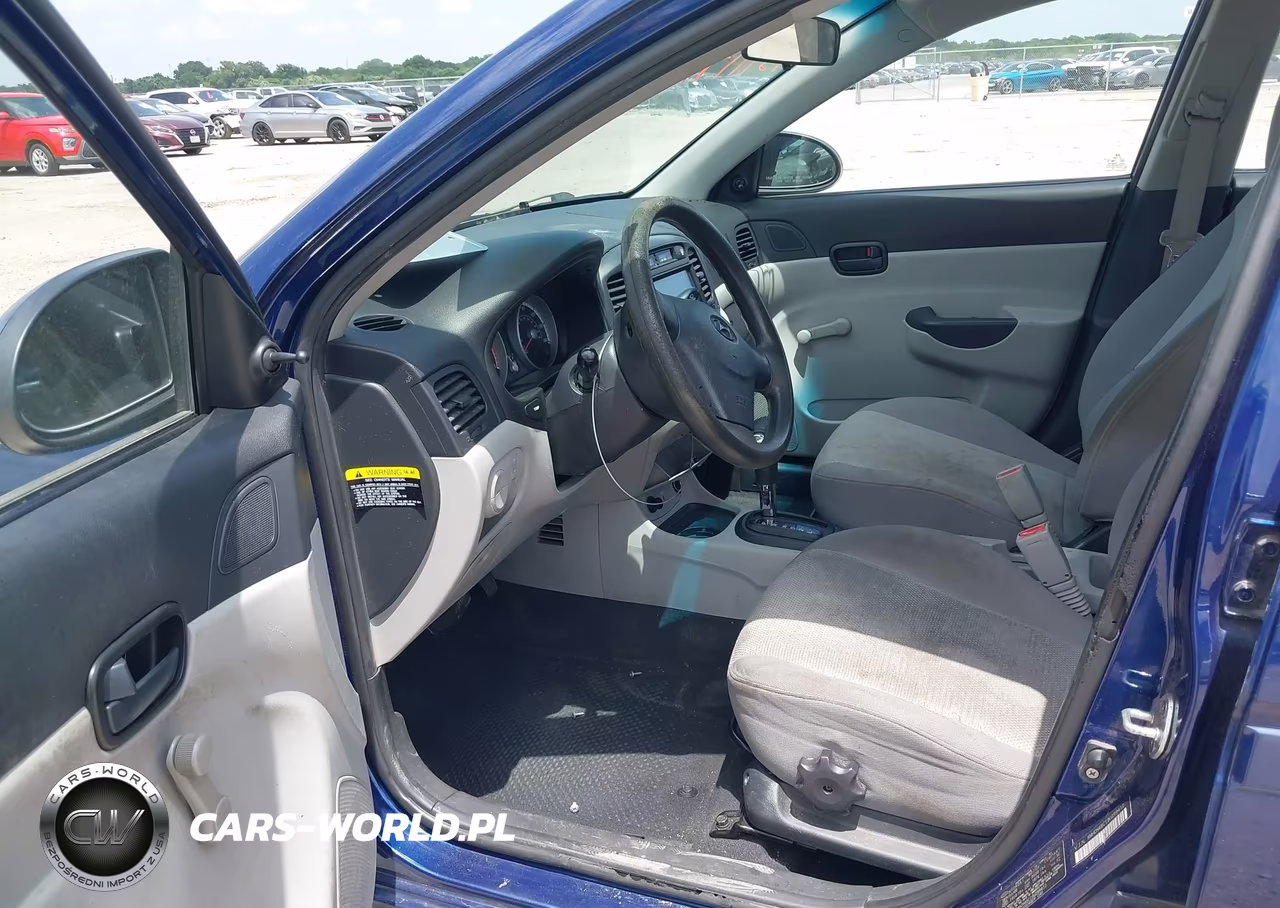 2009 Hyundai Accent Gls VIN:KMHCN46C19U299412 - 5
