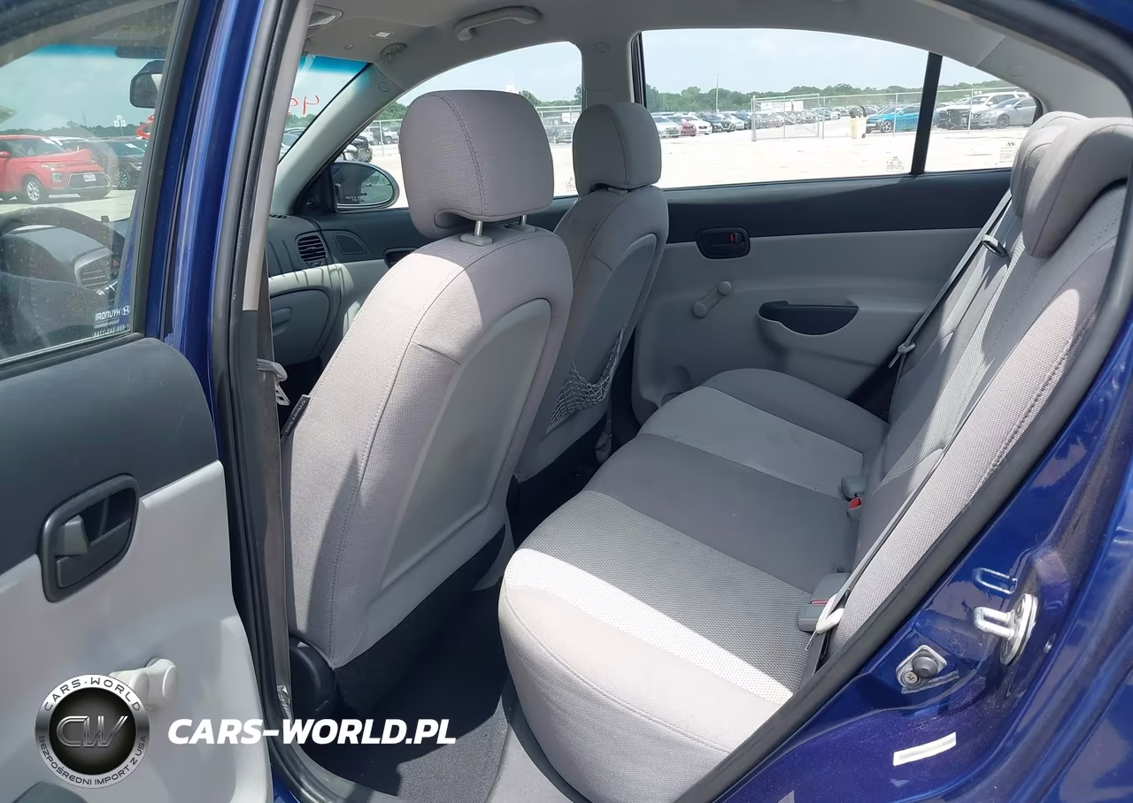 2009 Hyundai Accent Gls VIN:KMHCN46C19U299412 - 8