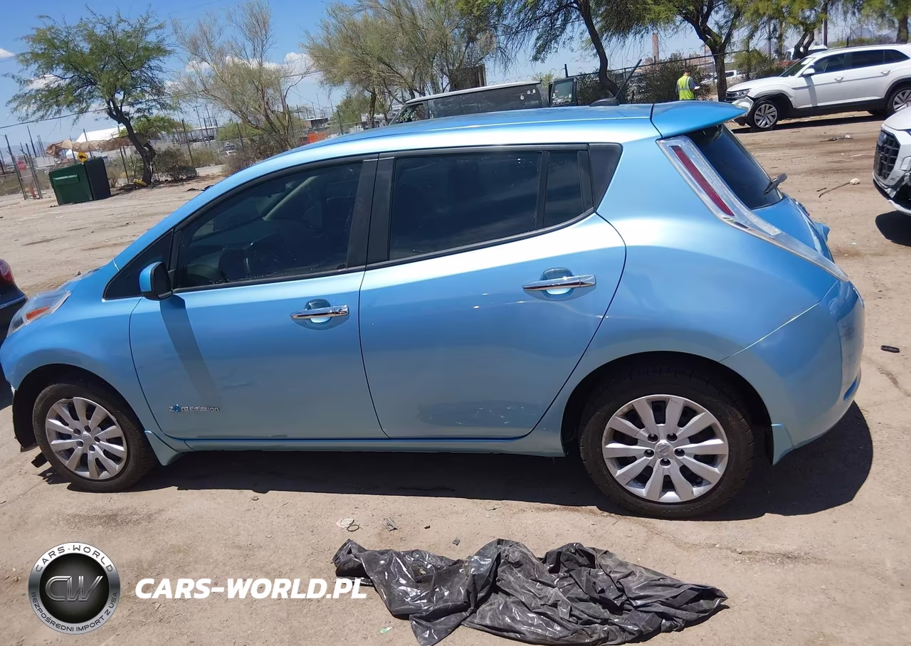 2015 Nissan Leaf S VIN:1N4AZ0CP6FC315532 - 13