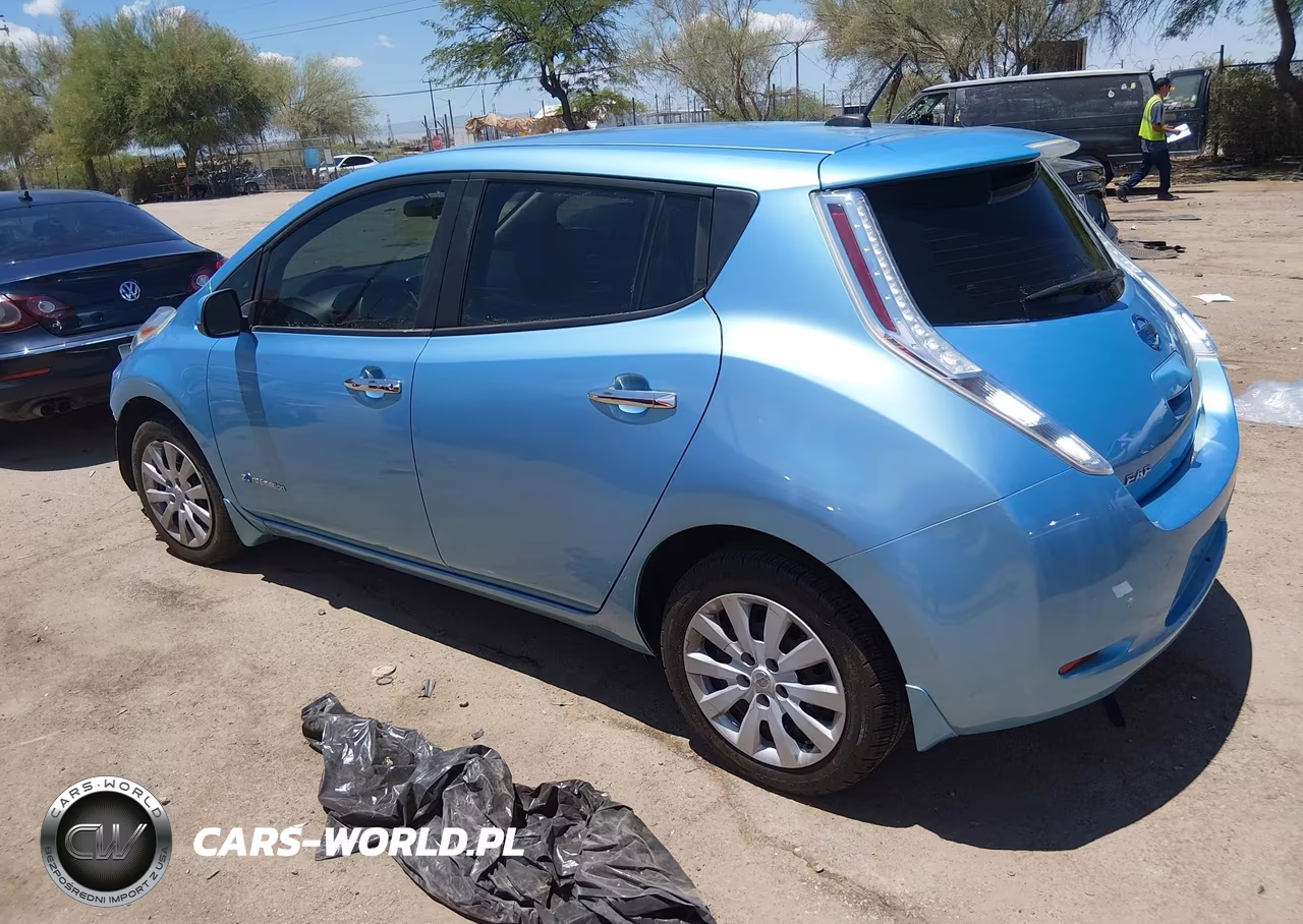 2015 Nissan Leaf S VIN:1N4AZ0CP6FC315532 - 3