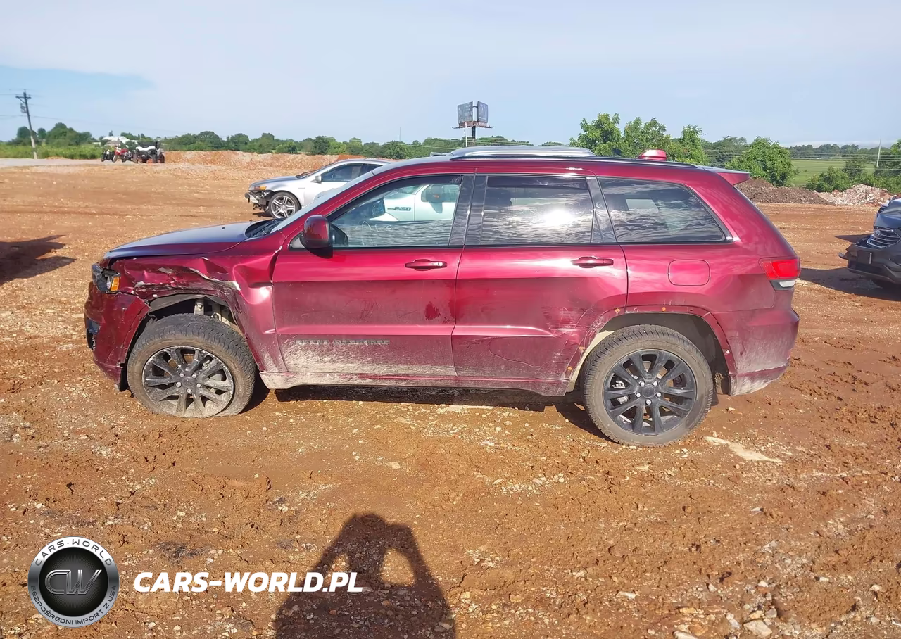 2018 Jeep Grand Cherokee Altitude 4X4 VIN:1C4RJFAG0JC158387 - 15