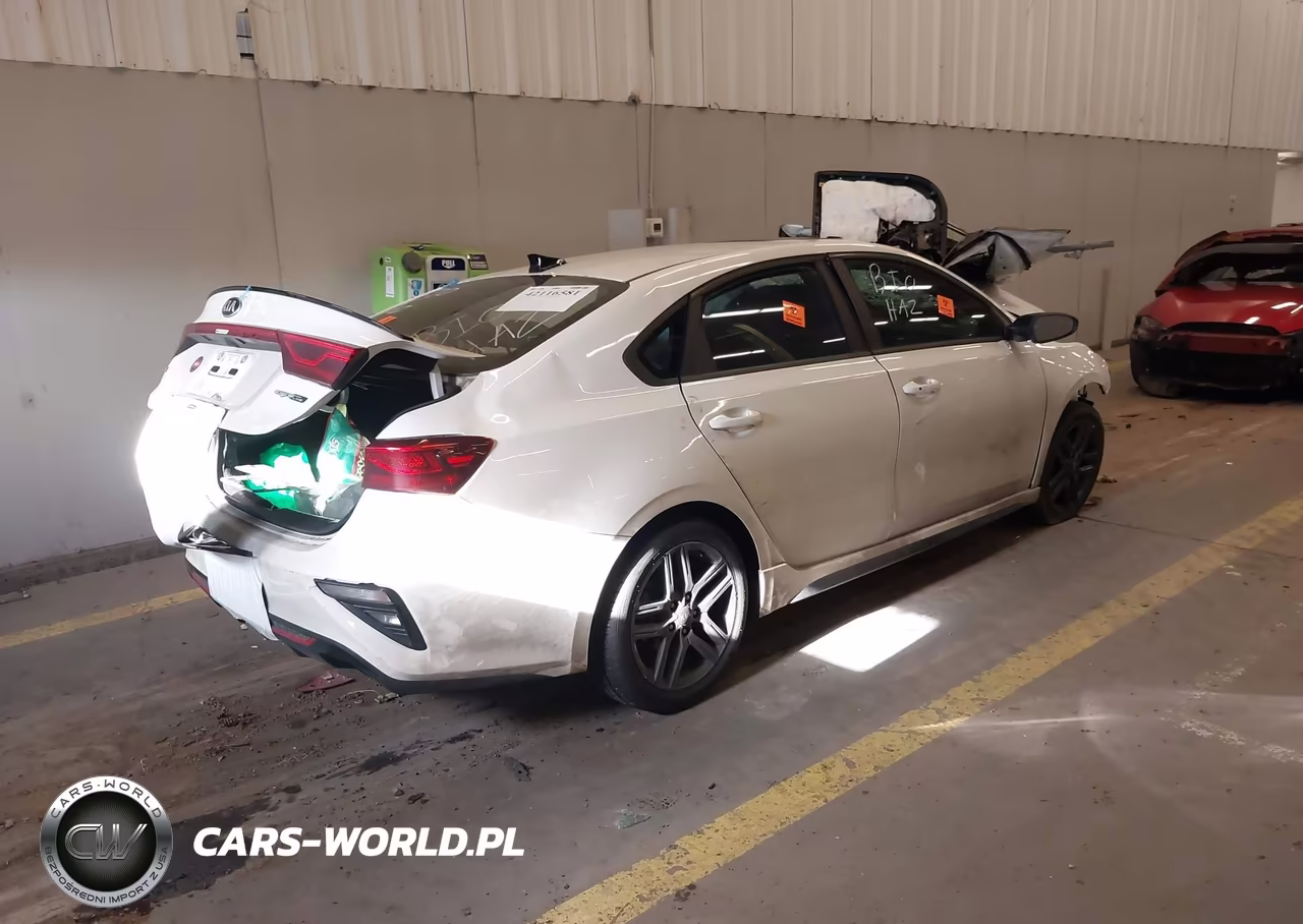 2021 Kia Forte Gt-Line VIN:3KPF34AD1ME341222 - 4